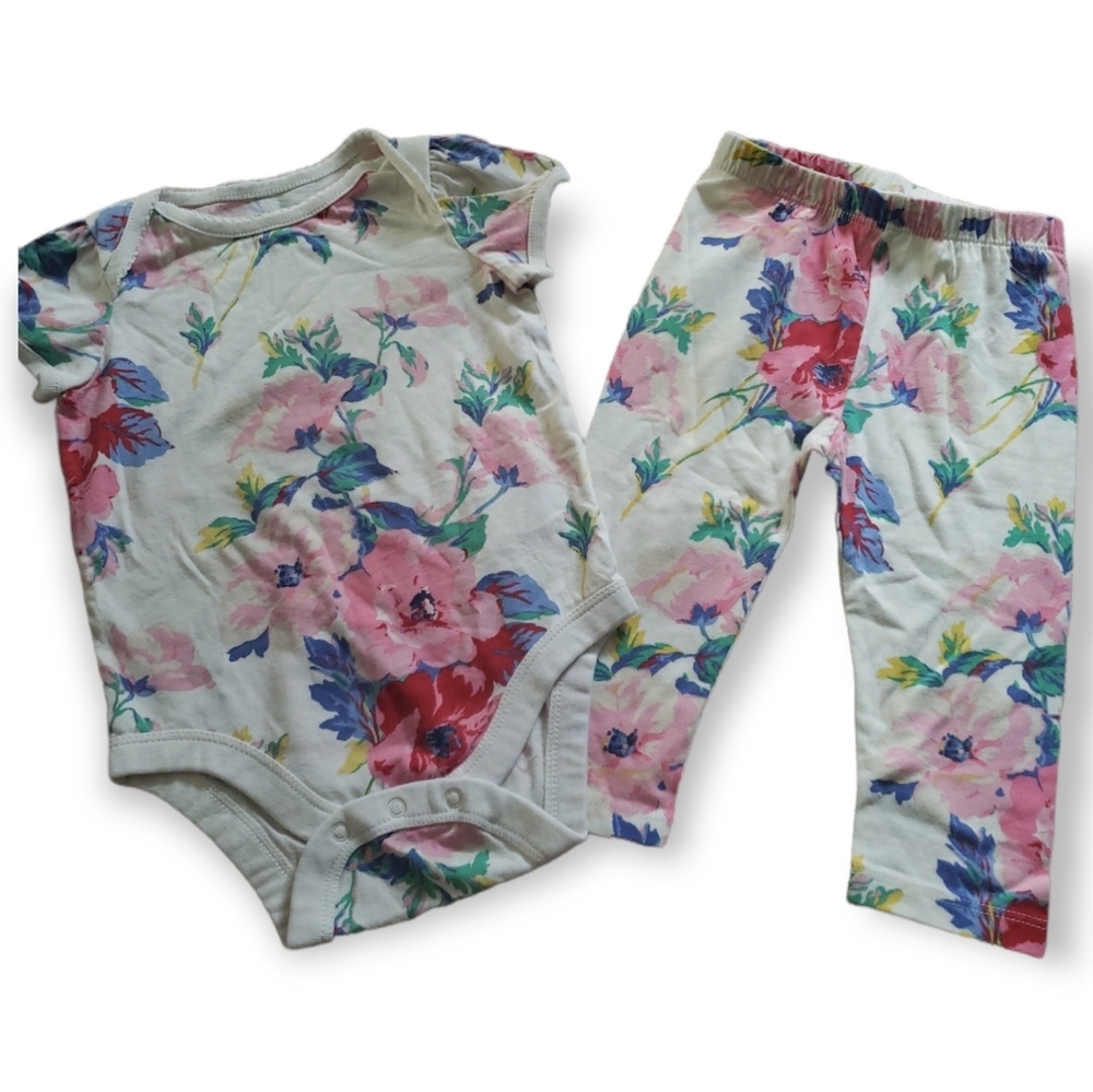 Gap 6-12m top & bottom set